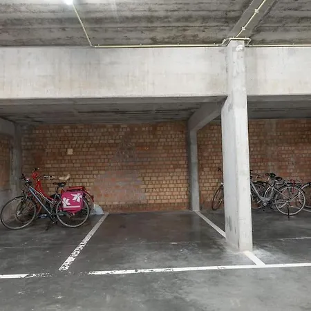 Apartament Seaside Haven For 6 With Parking In *